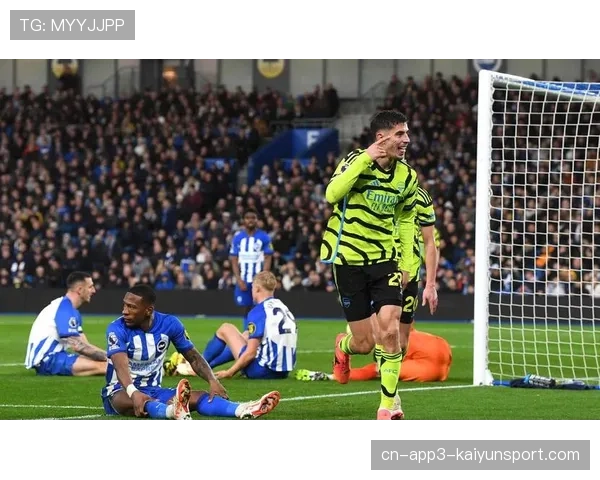 特写：萨卡右路突破下底传中，哈弗茨抢前点破门助阿森纳领先
